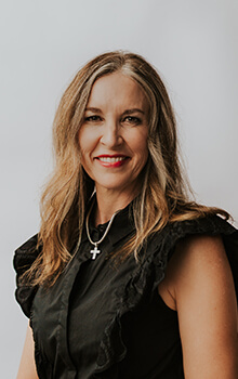 Hygienist, Office Administrator, & Manager Robyn
